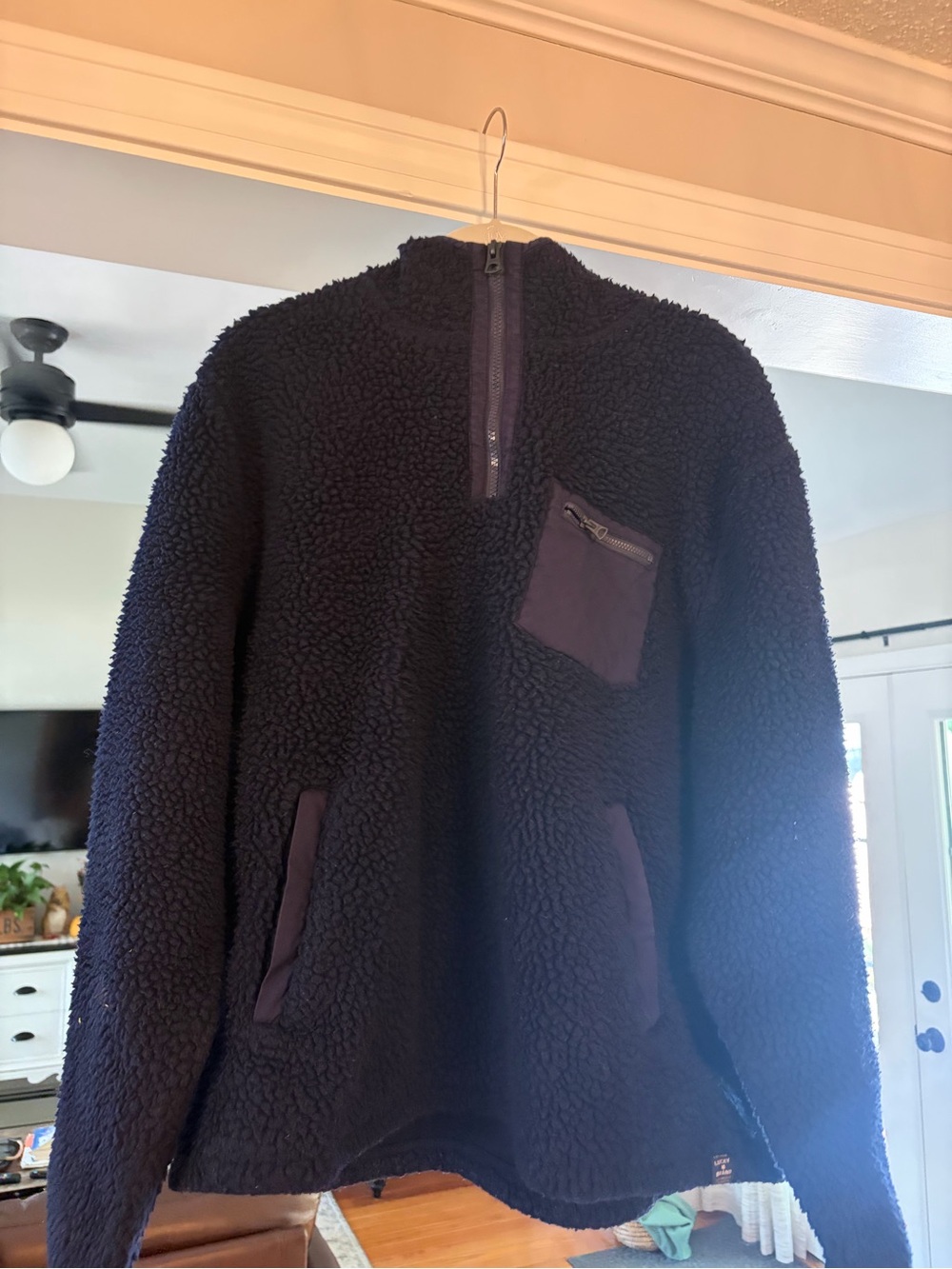 Lucky Brand Navy Sherpa quarter -Zip Pullover hood great condition